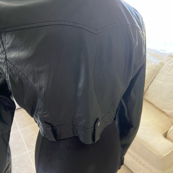 Guess leather crop moto jacket stunning - Picture 4 of 5